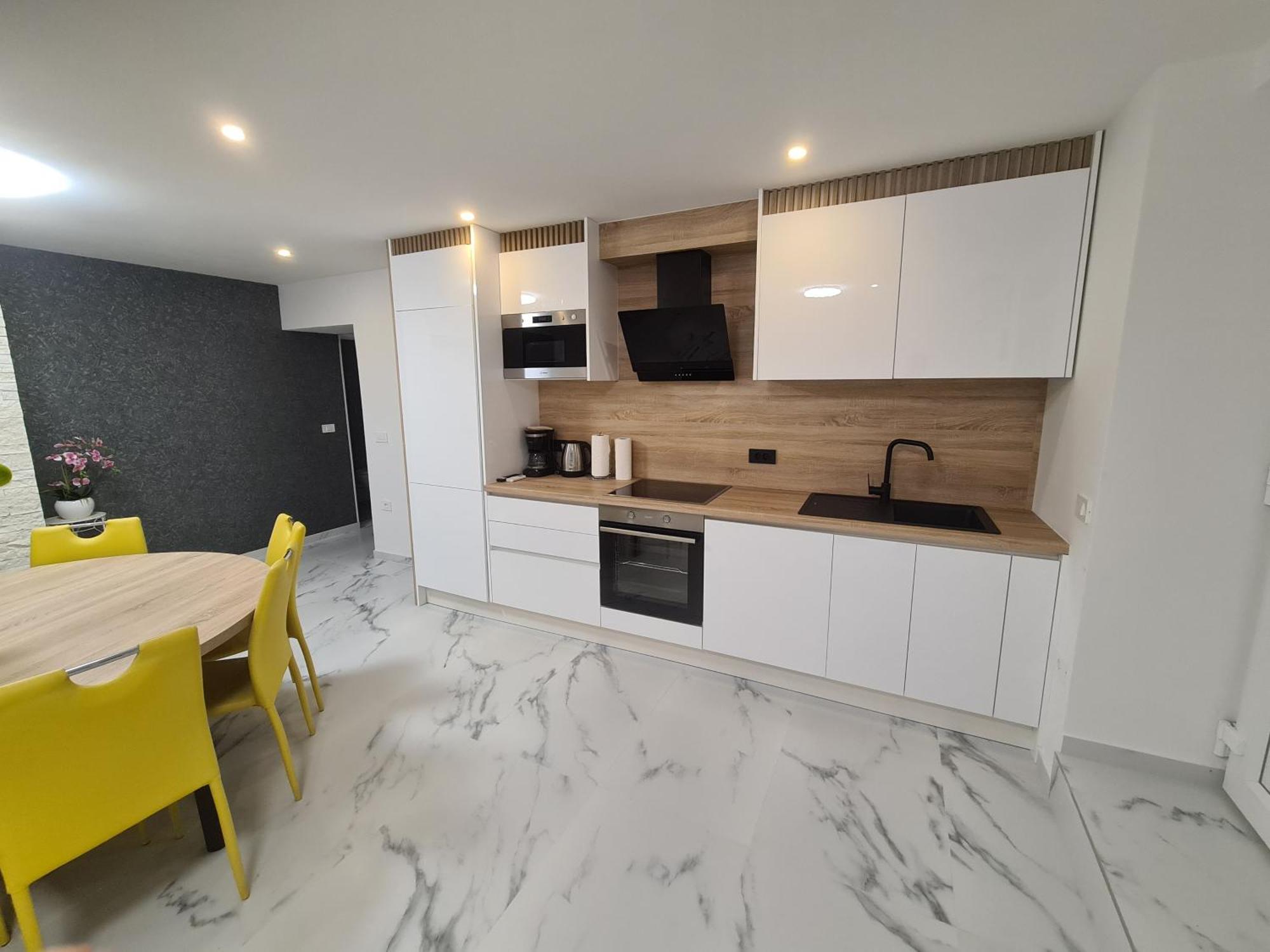 Apartments Julijana 2 Привлака Екстериор снимка